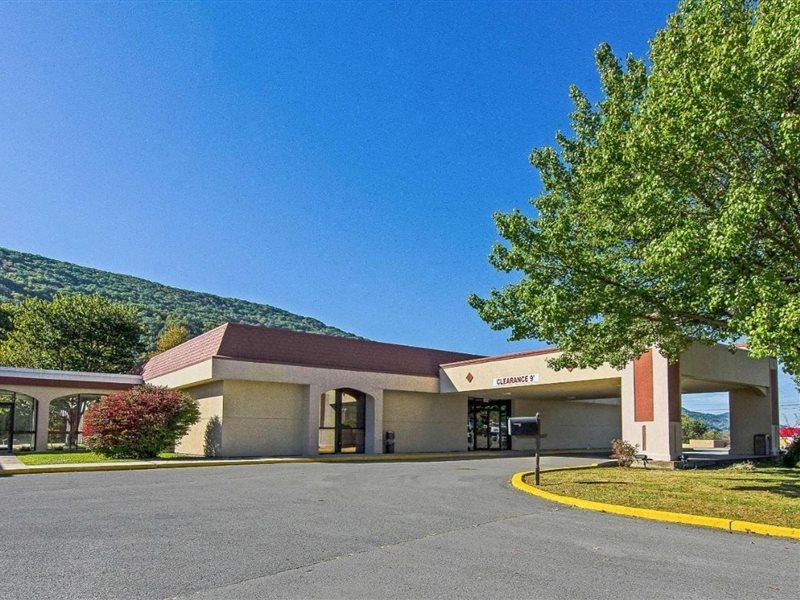Econo Lodge Inn & Suites Norton Zewnętrze zdjęcie