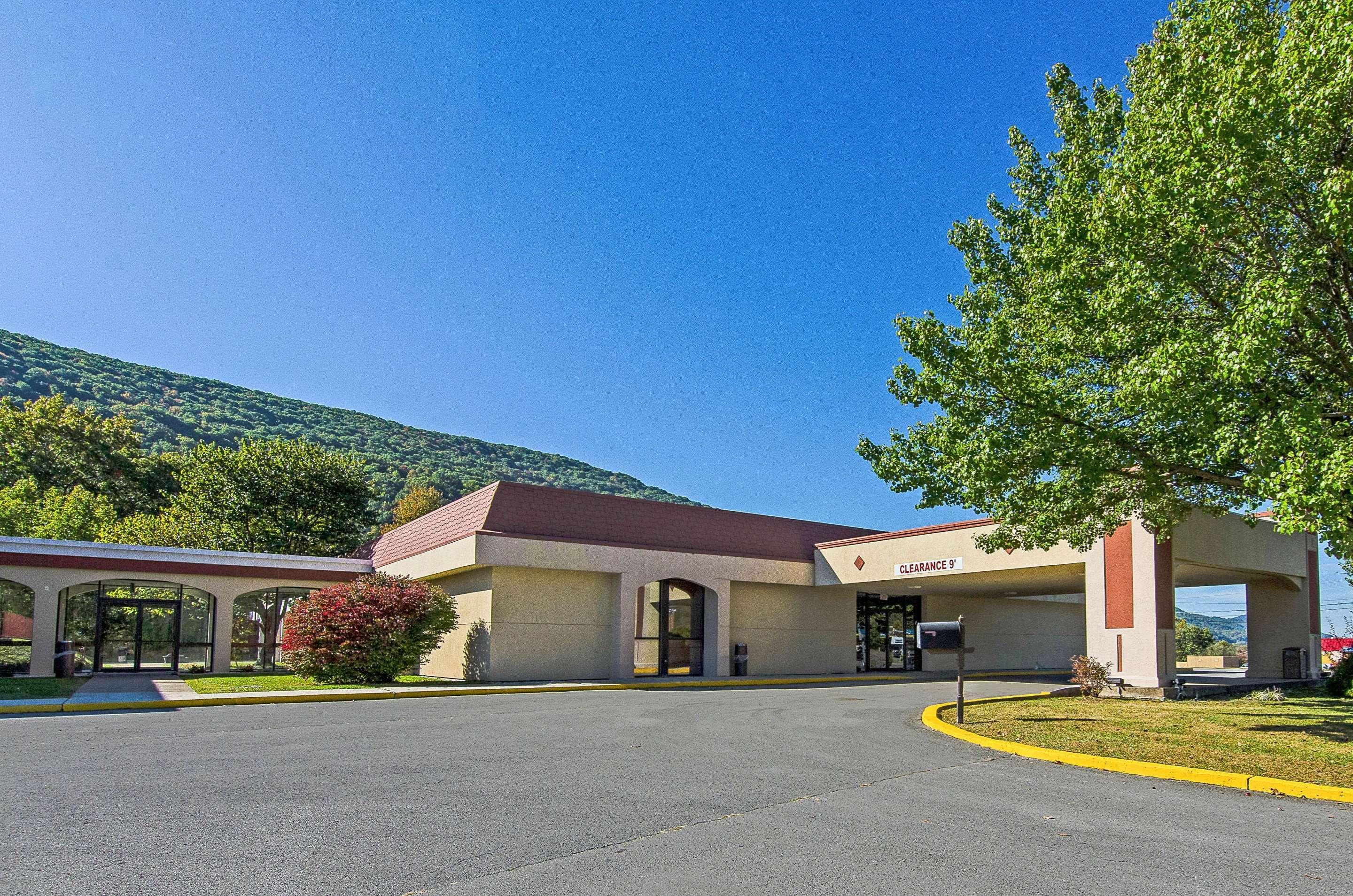 Econo Lodge Inn & Suites Norton Zewnętrze zdjęcie