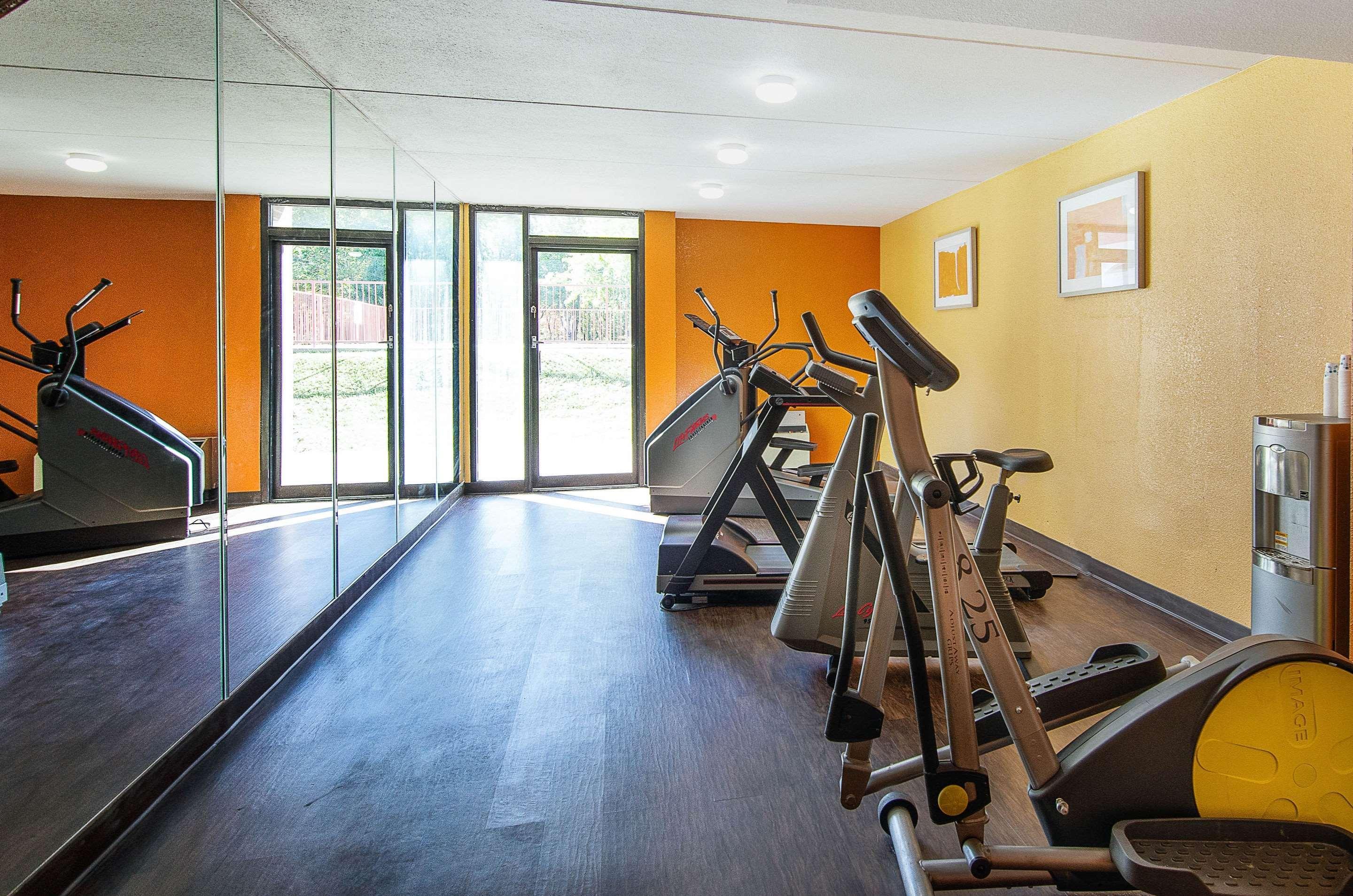 Econo Lodge Inn & Suites Norton Zewnętrze zdjęcie