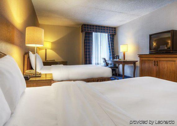 Econo Lodge Inn & Suites Norton Zewnętrze zdjęcie